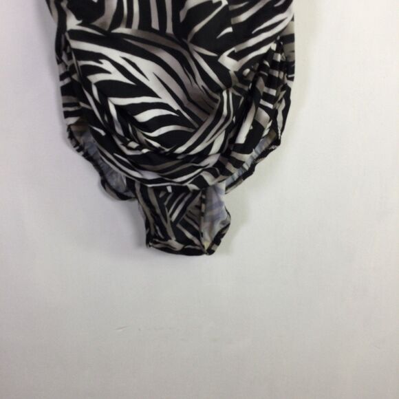 Miraclesuit Women Nora Safari Zebra One Piece Swimsuit Black/White Plus Size 20W - Picture 5 of 16